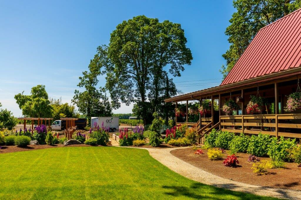 E & O Landscaping photo 8