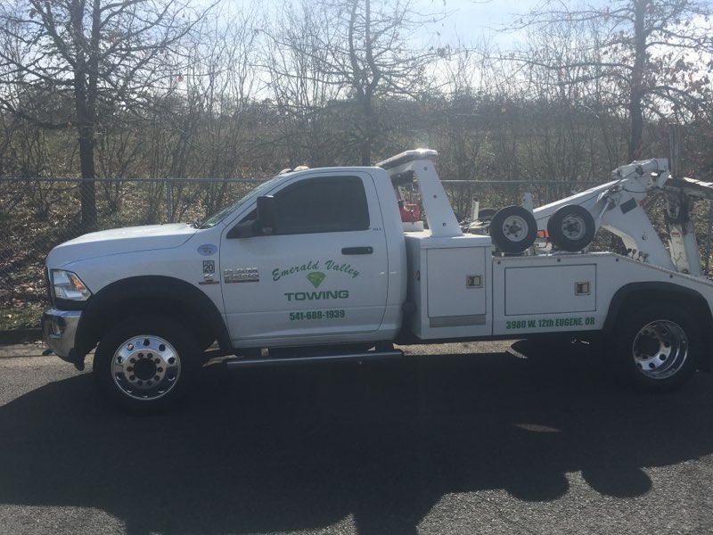 Emerald Valley Towing photo 9