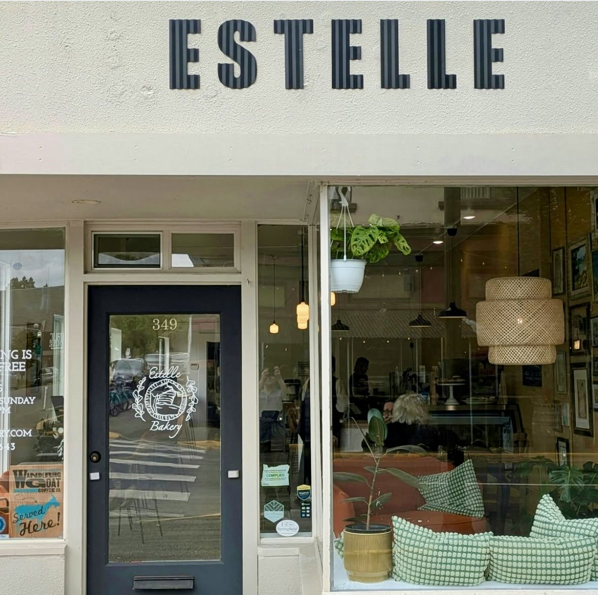 Estelle photo 8