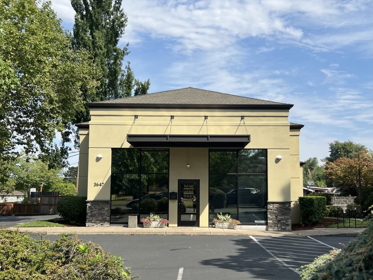 Eugene Dental Associates photo 2