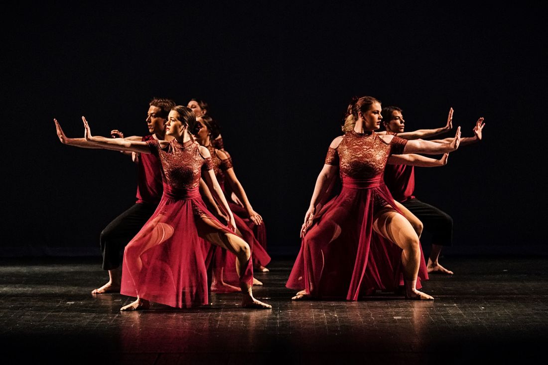 Hosanna Dance photo 9