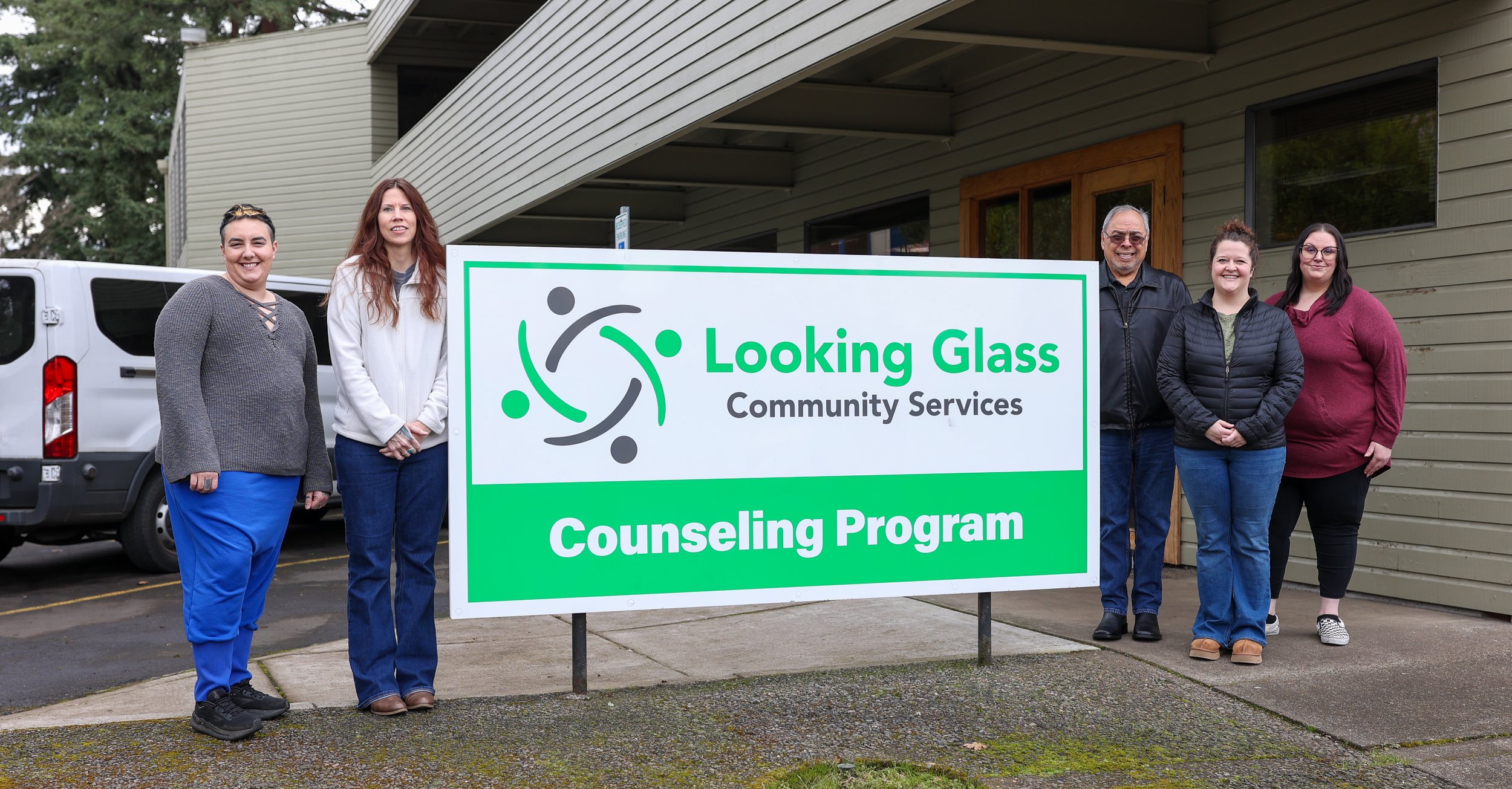 Looking Glass photo 8