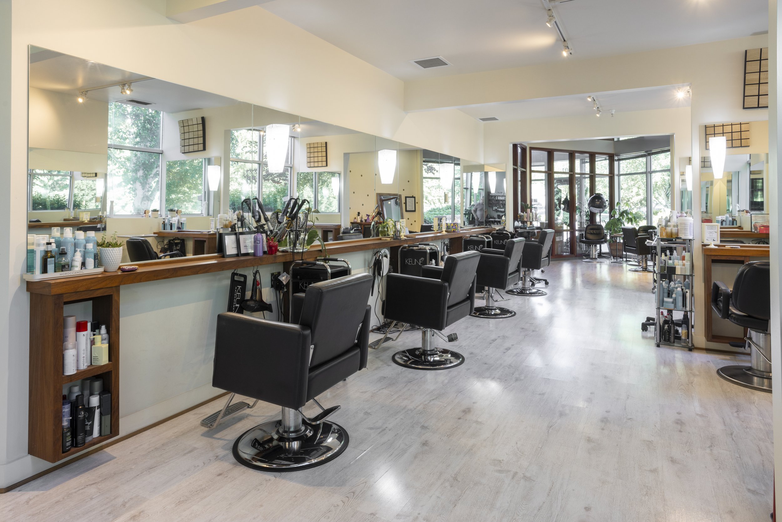 Salon DeLange photo 2