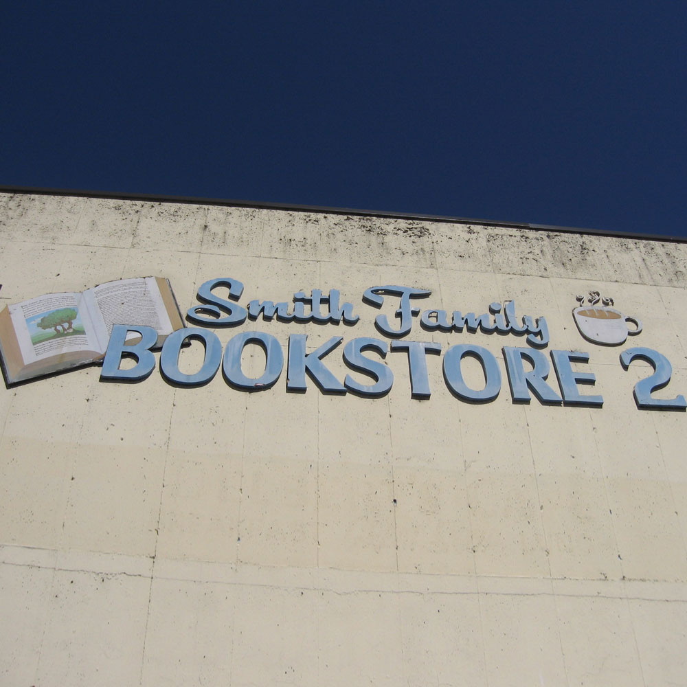Smith Family Bookstore photo 3