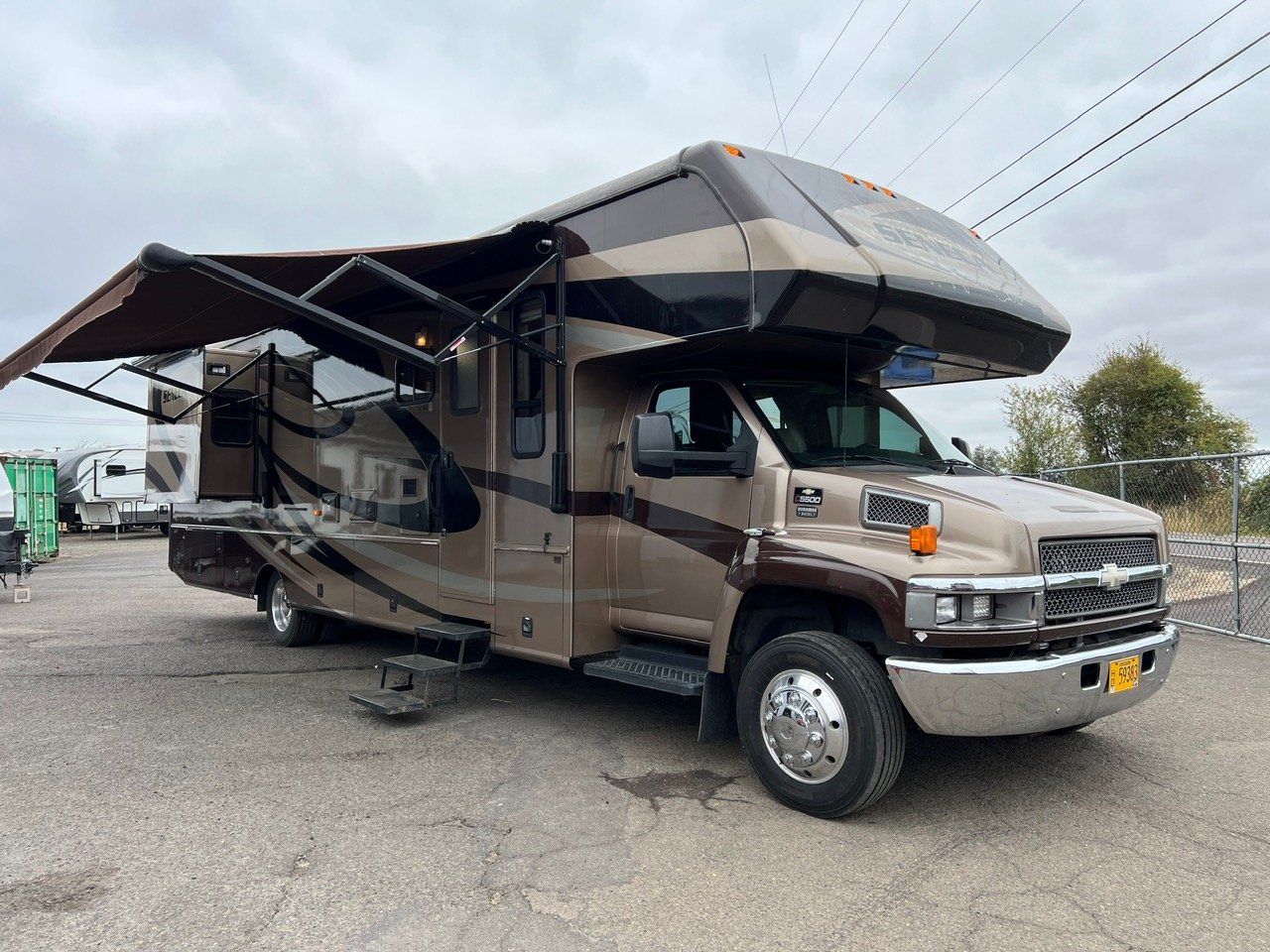 Summit RV photo 8