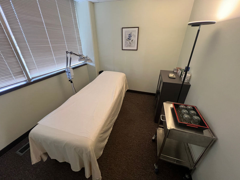 Symmetry Acupuncture and Chinese Herbs photo 6