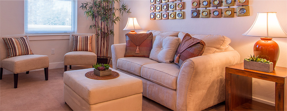 The Notably Well-Dressed Home – a Staging Company photo 12